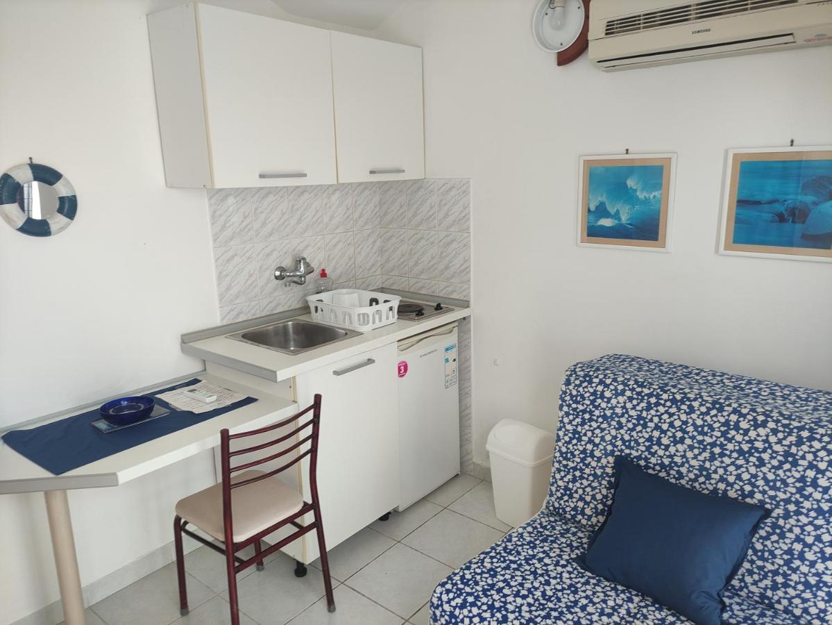 Apartmani More Petrovac Exterior foto
