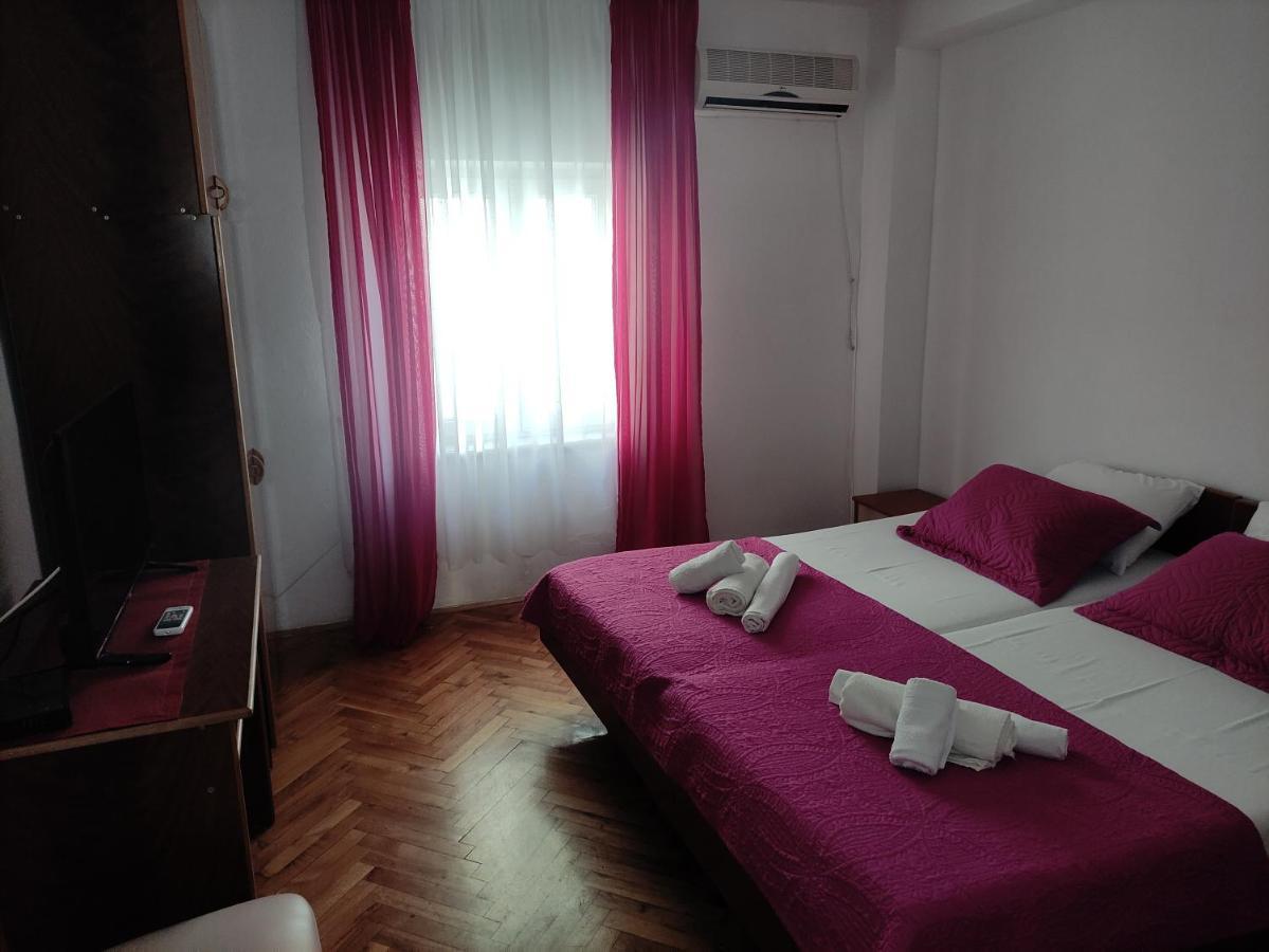 Apartmani More Petrovac Exterior foto